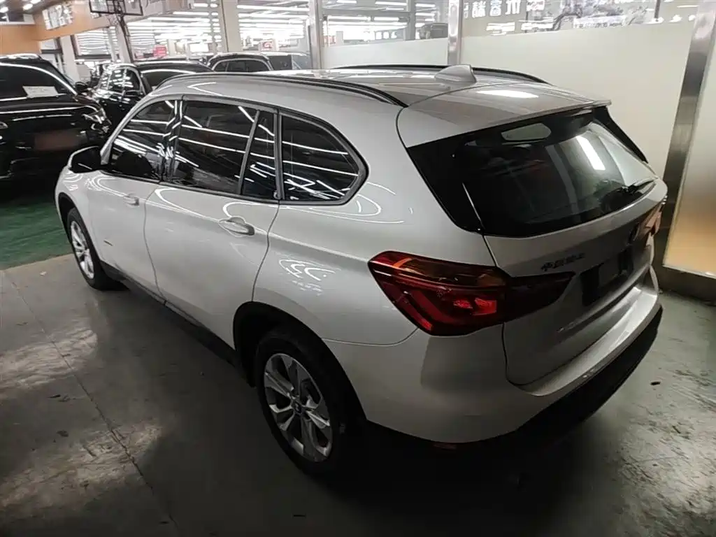 BMW X1 2017 — фото 5