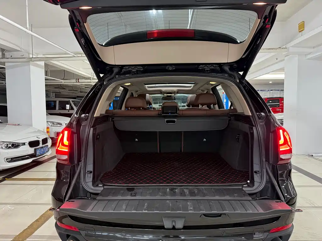 BMW X5 2014 — фото 11