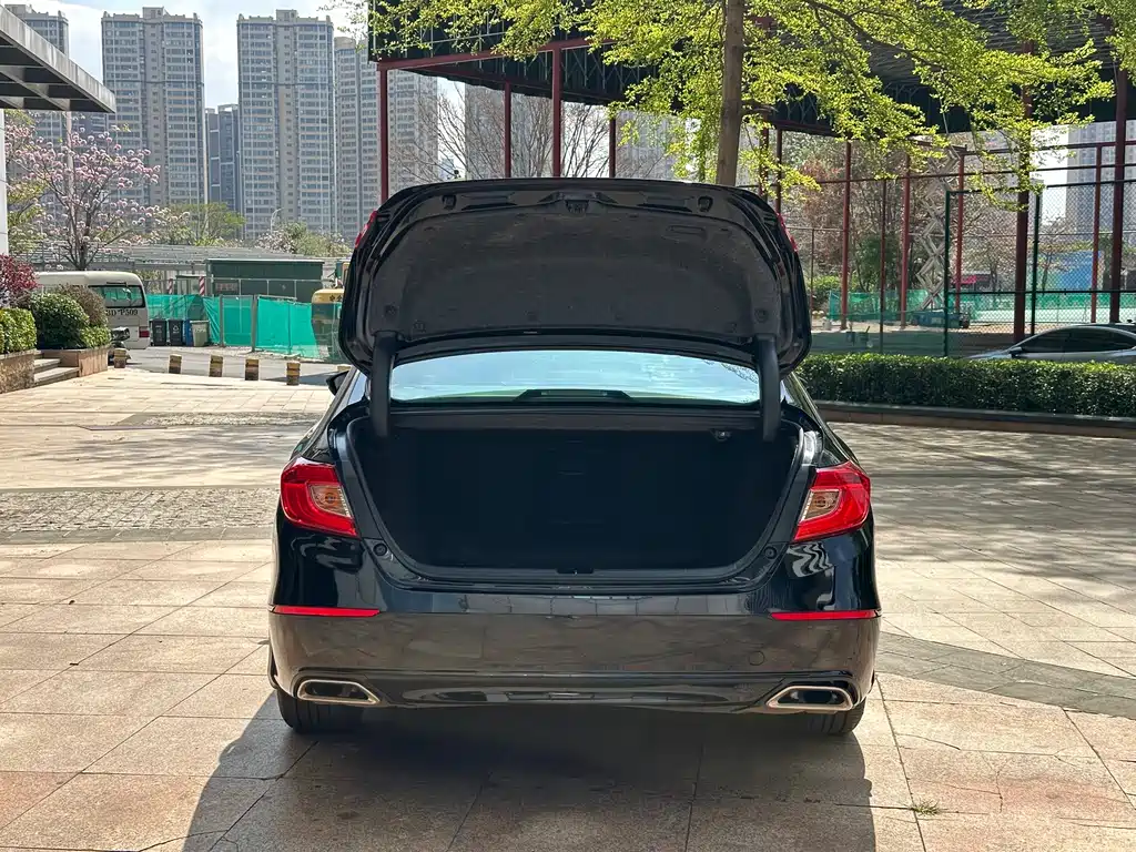 Honda Accord 2021 — фото 18