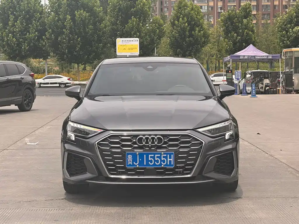 Audi A3 2023 — фото 2