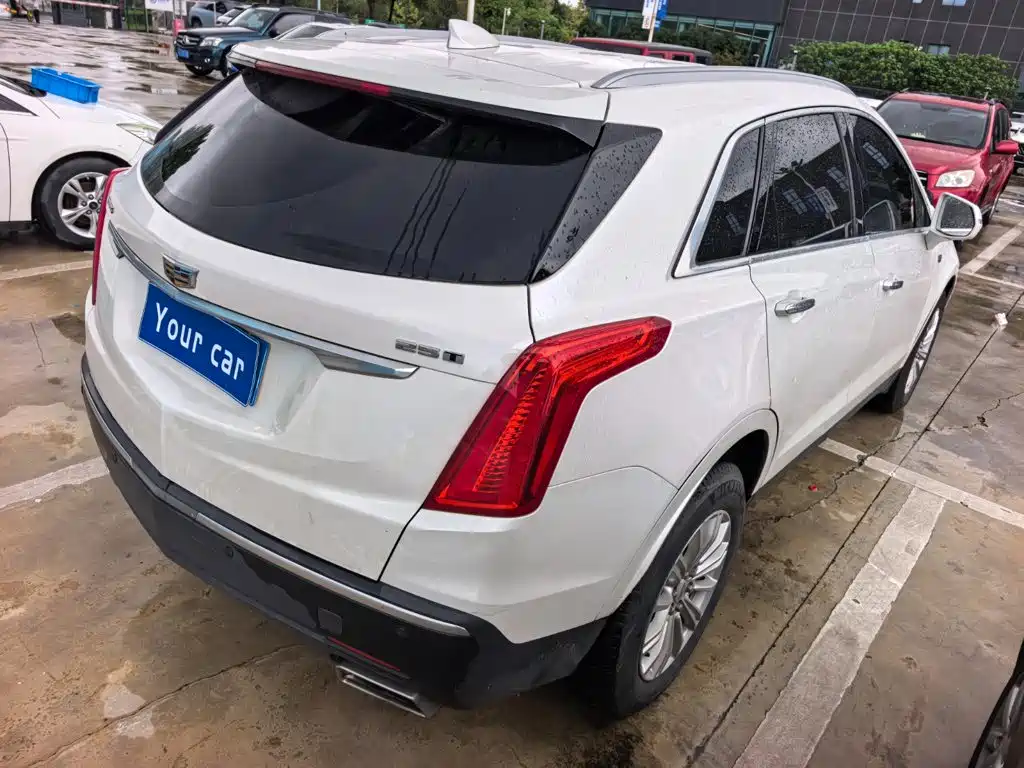 Cadillac XT5 2016 — фото 6