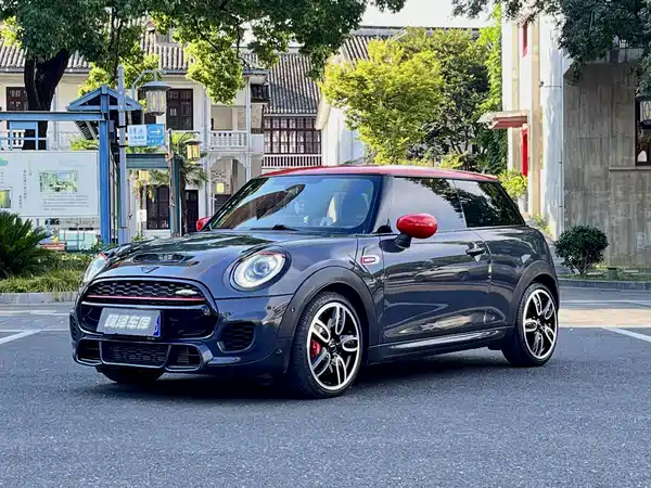 MINI JCW 2021
