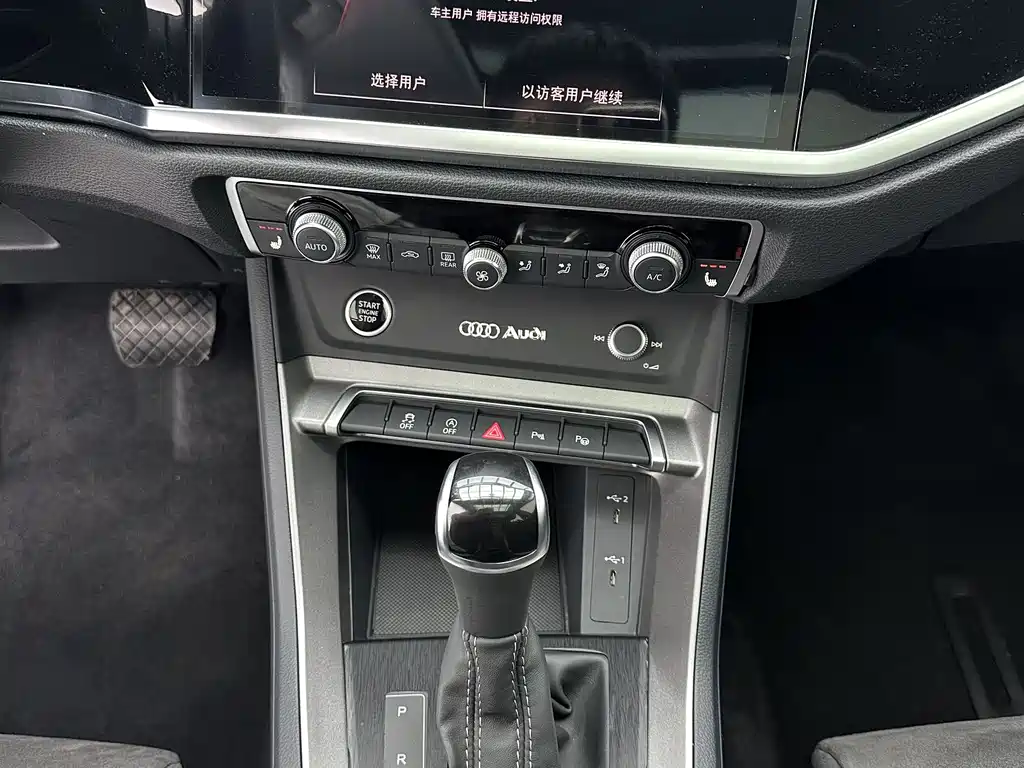 Audi Q3 2022 — фото 15