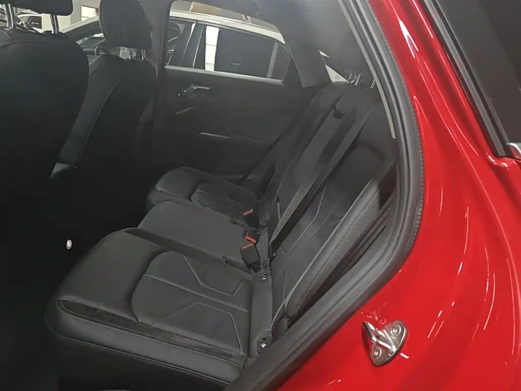 Audi Q3 Sportback 2021 — фото 17