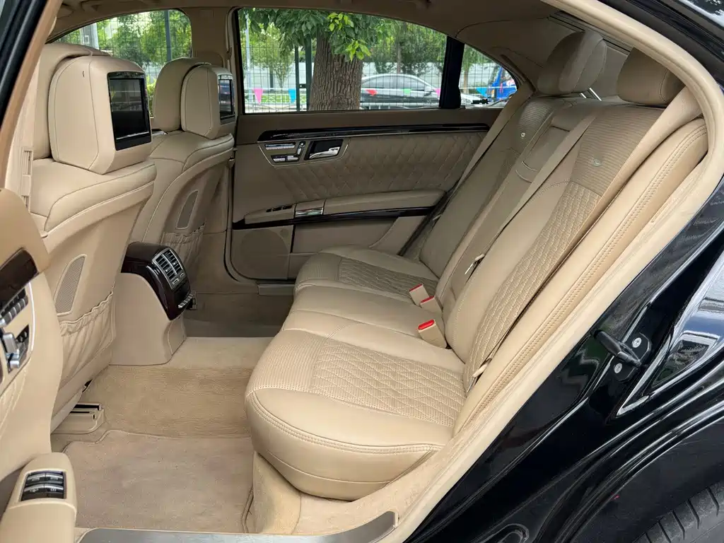 Mercedes-Benz S-Class AMG 2013 — фото 16