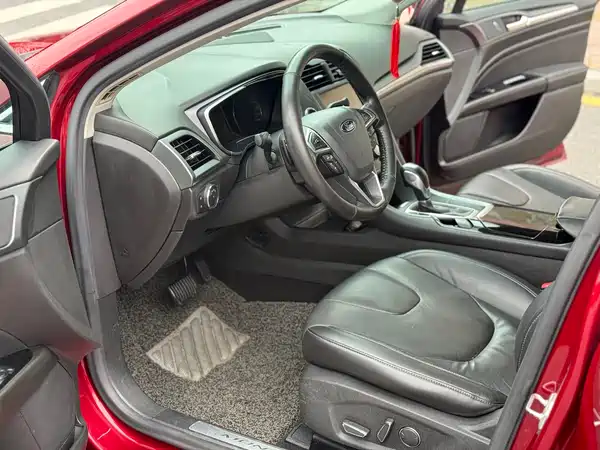 Ford Mondeo 2013