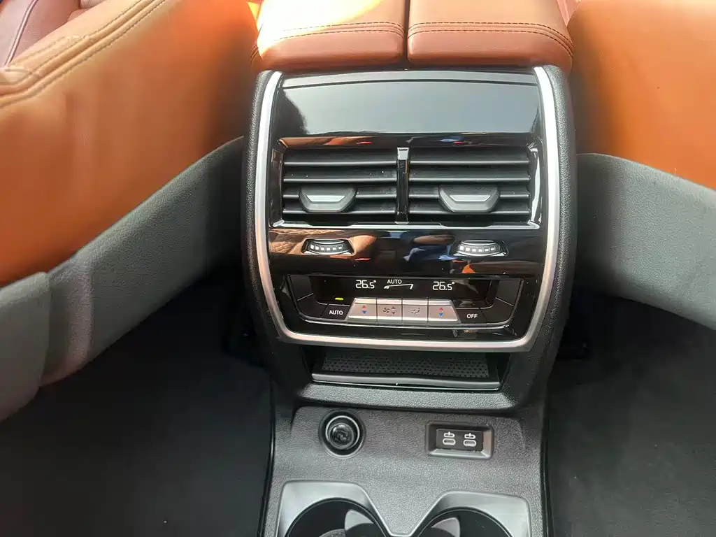 BMW X7 2020 — фото 15