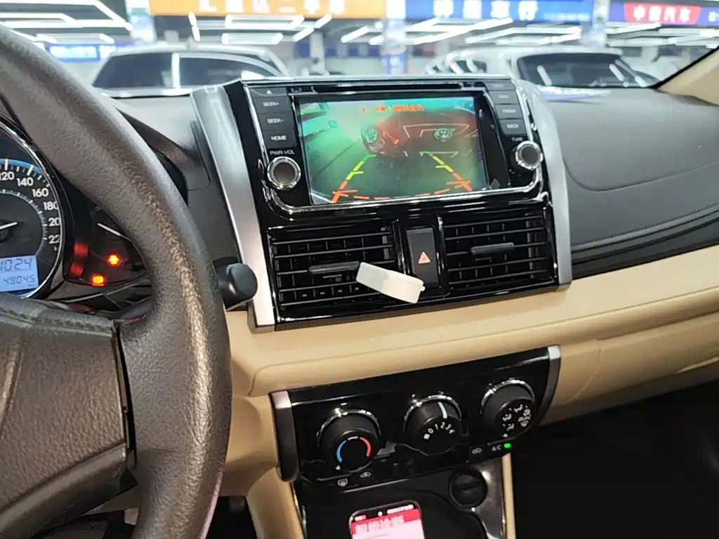 Toyota Vios 2015 — фото 13