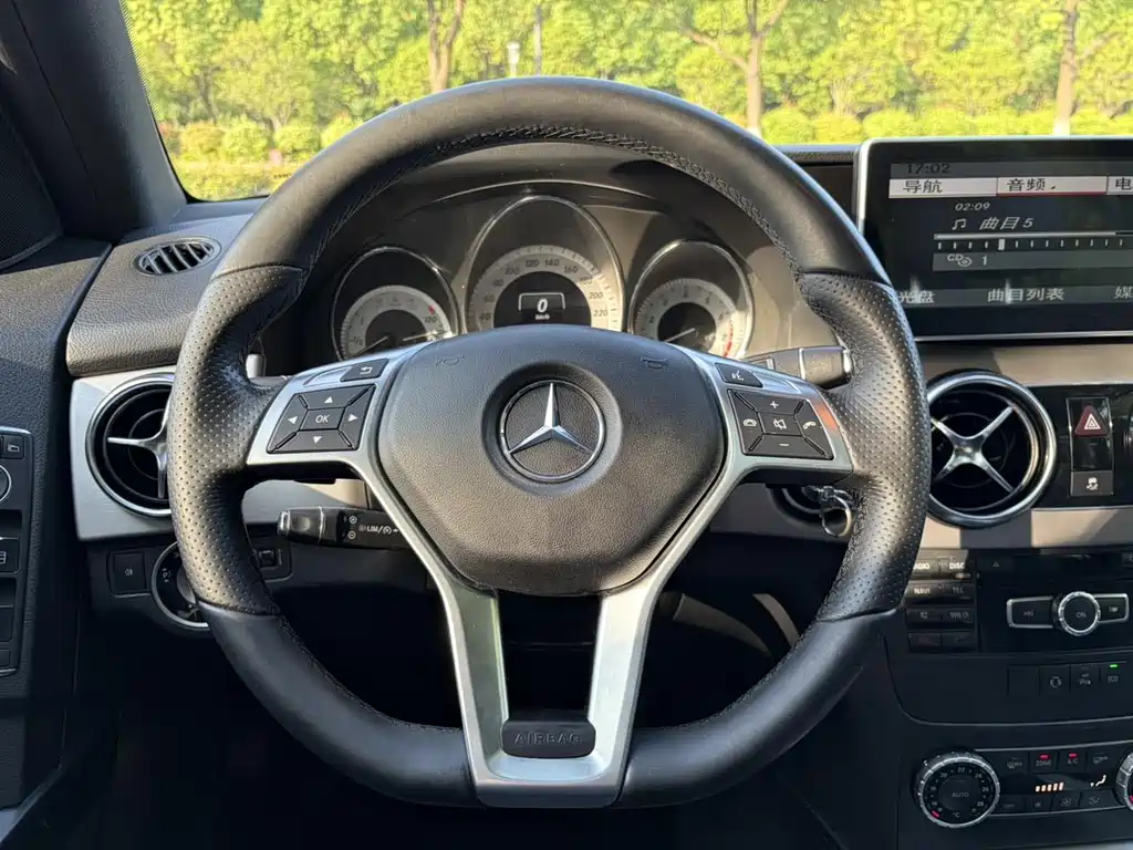 Mercedes-Benz GLK-Class 2015 — фото 13