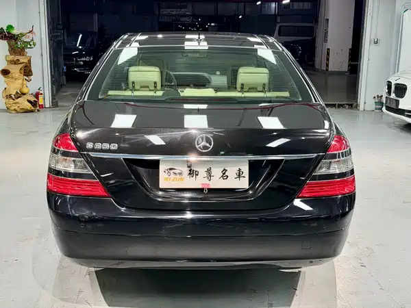 Mercedes-Benz S-Class 2008