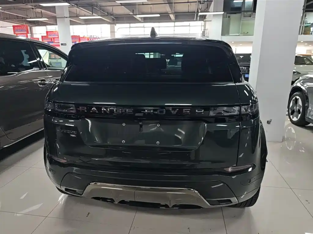 Land Rover Evoque 2022 — фото 6