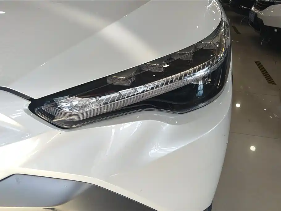 Toyota Frontlander 2024