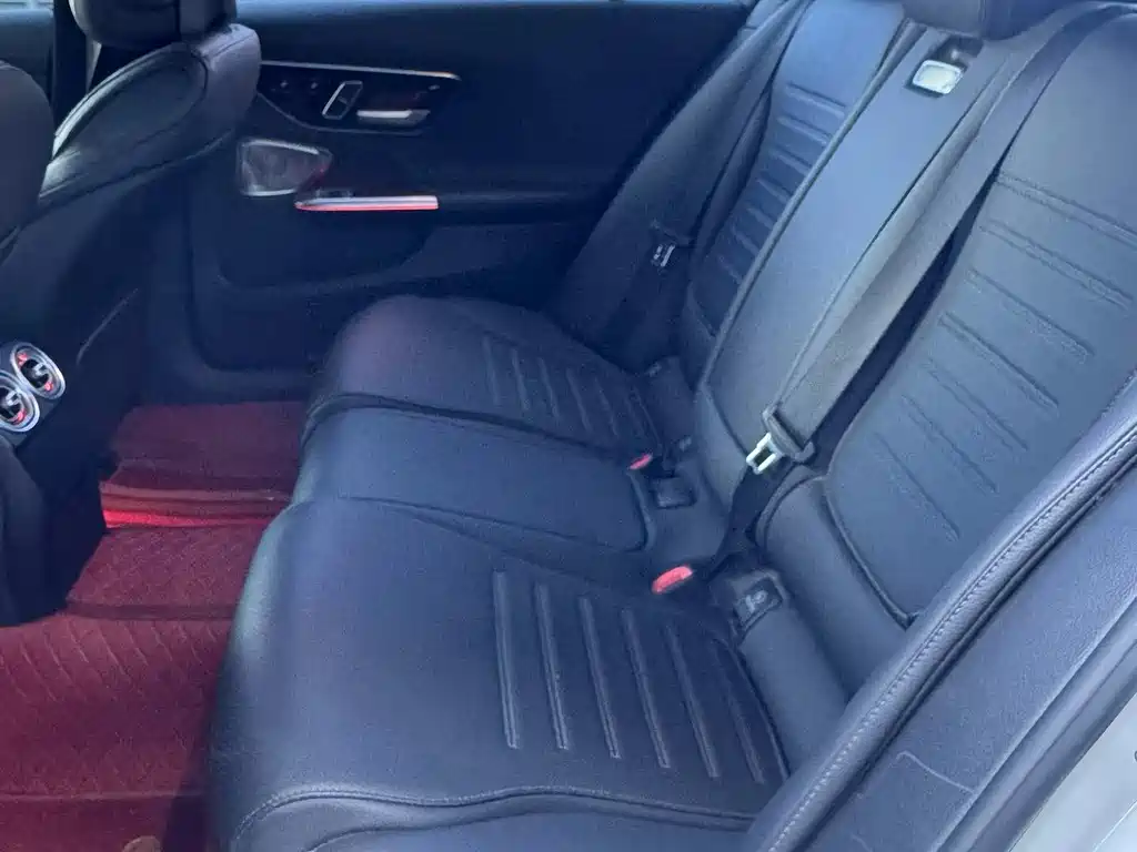 Mercedes-Benz C-Class 2023 — фото 9