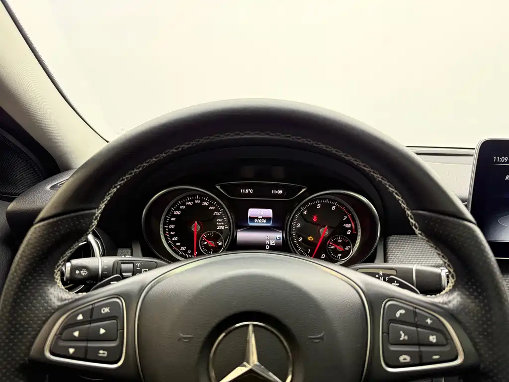 Mercedes-Benz GLA 2018 — фото 4
