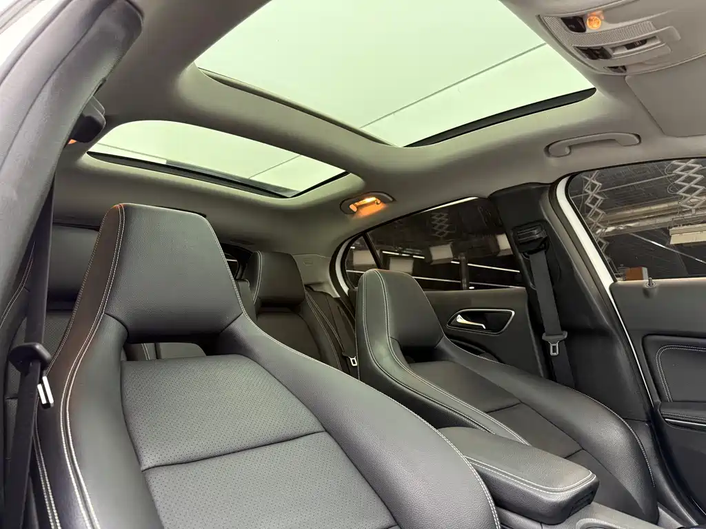 Mercedes-Benz GLA 2018 — фото 12