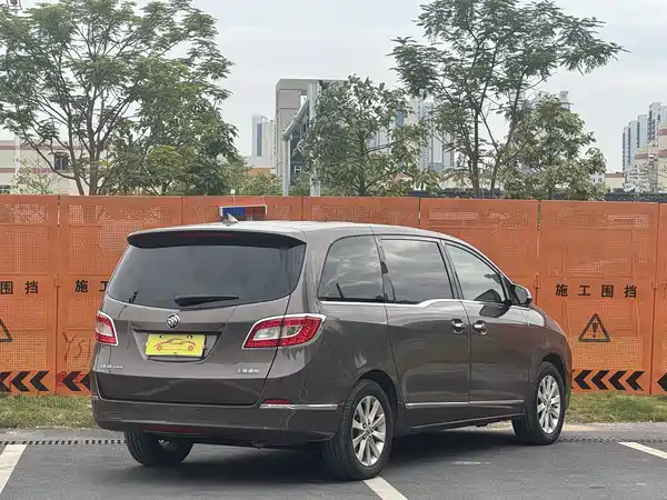 Buick GL8 2011