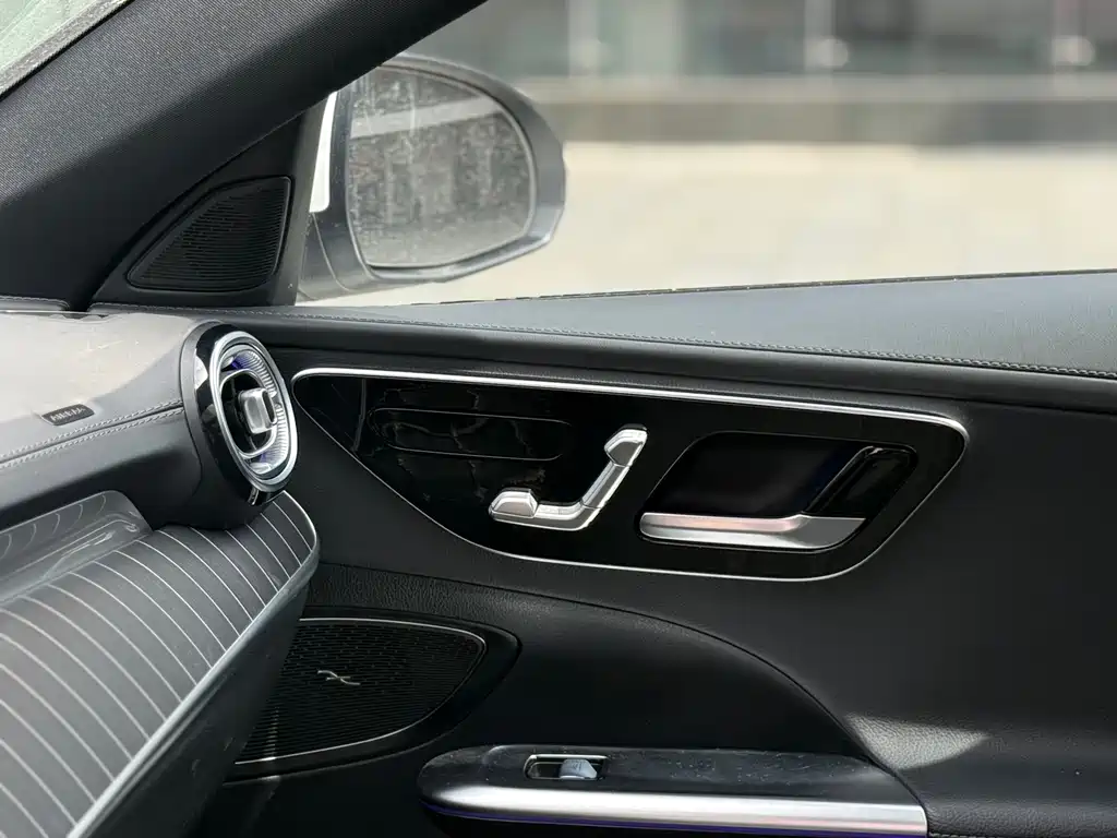Mercedes-Benz C-Class 2022 — фото 10
