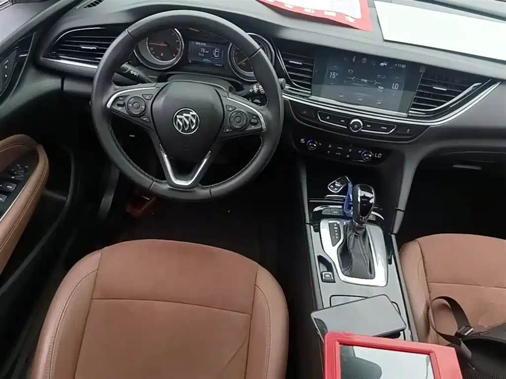 Buick Regal 2019 — фото 10
