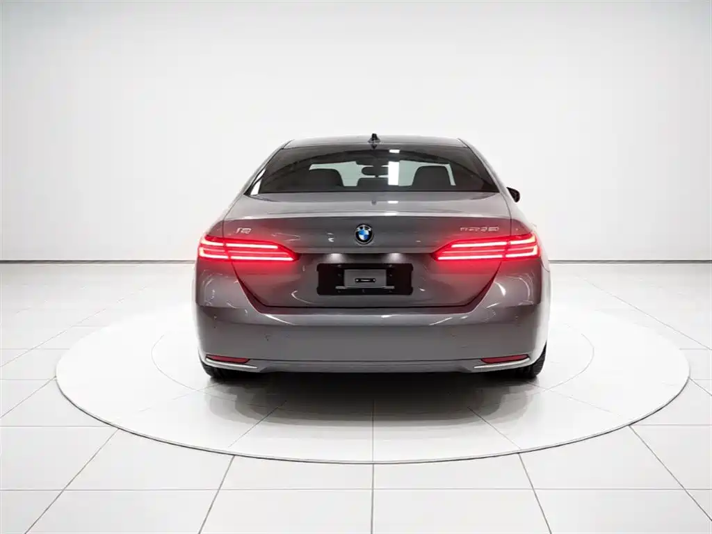 BMW i5 2025 — фото 4