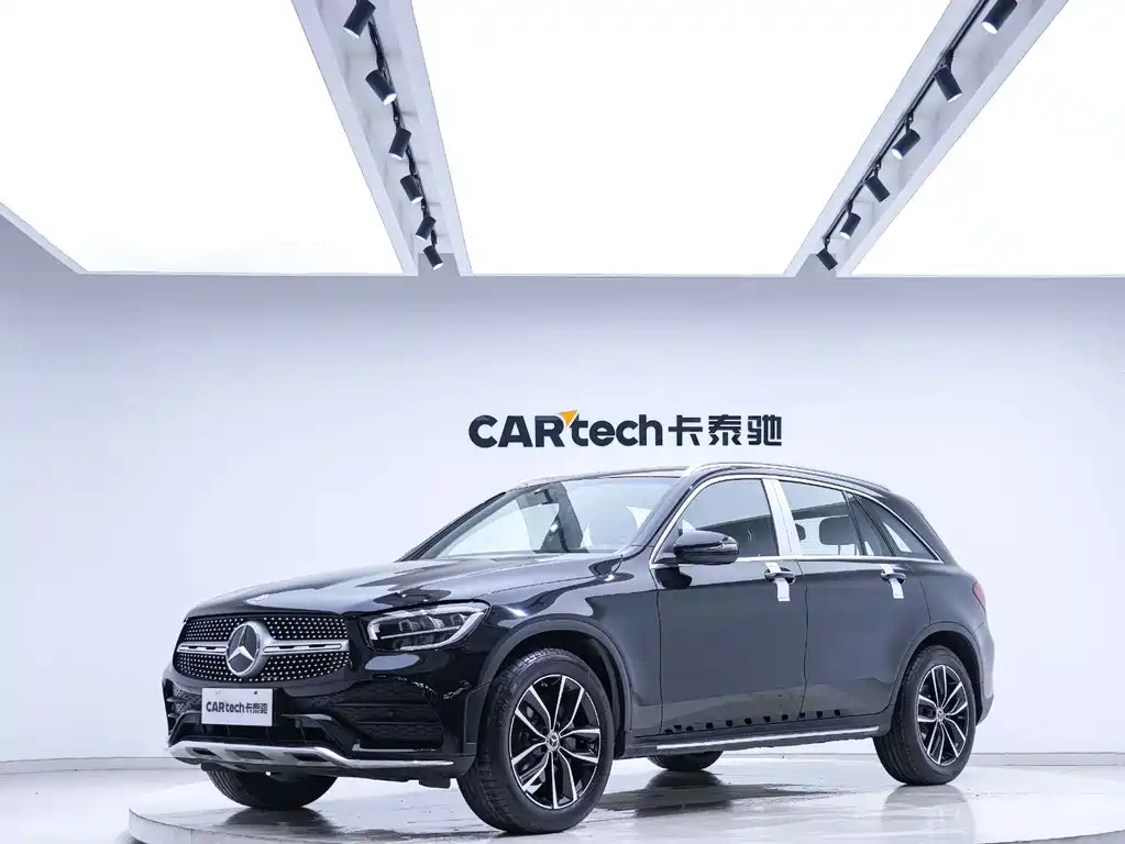 Mercedes-Benz GLC 2022 — фото 1
