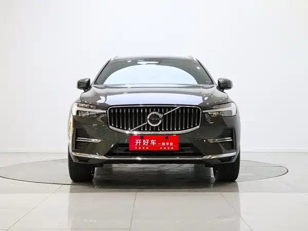 Volvo XC60 2022