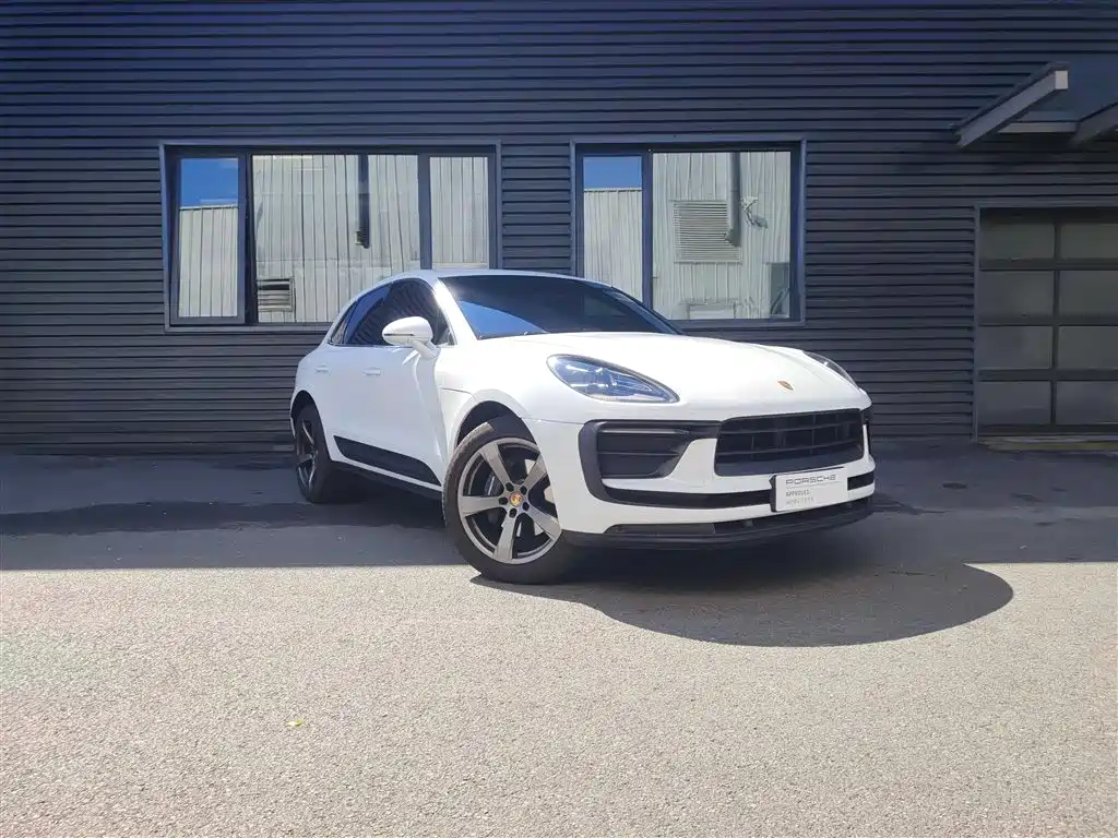 Porsche Macan 2025 — фото 1