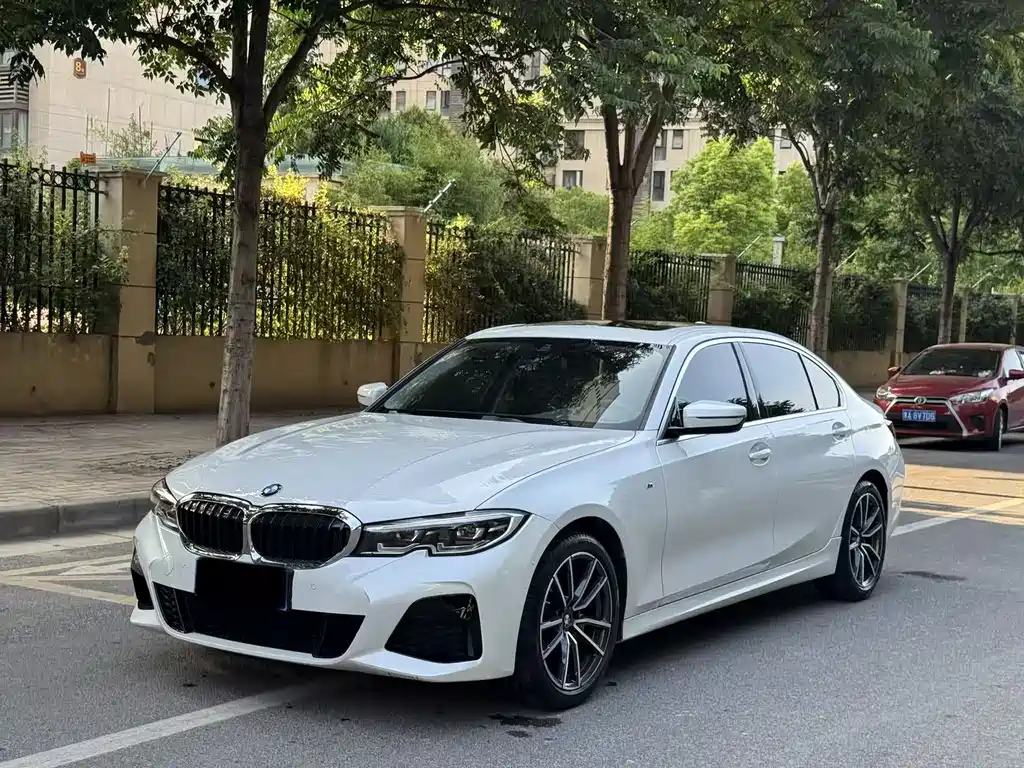 BMW 3 Series 2022