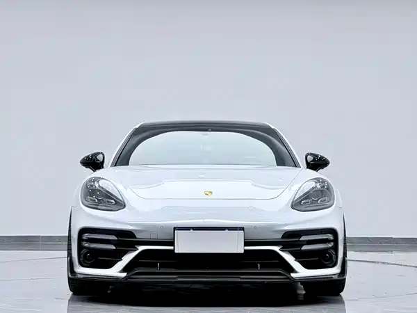 Porsche Panamera 2022