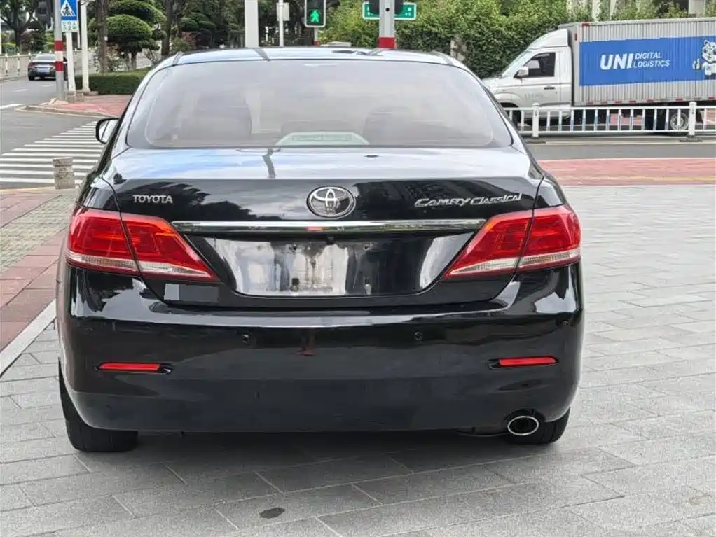 Toyota Camry 2013 — фото 4