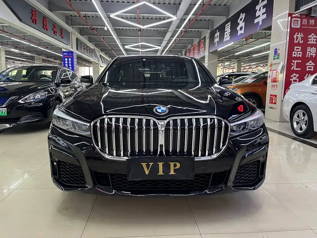 BMW 7 Series 2018 — фото 2