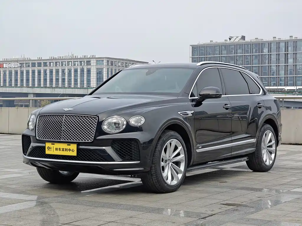 Bentley Bentayga 2021 — фото 1