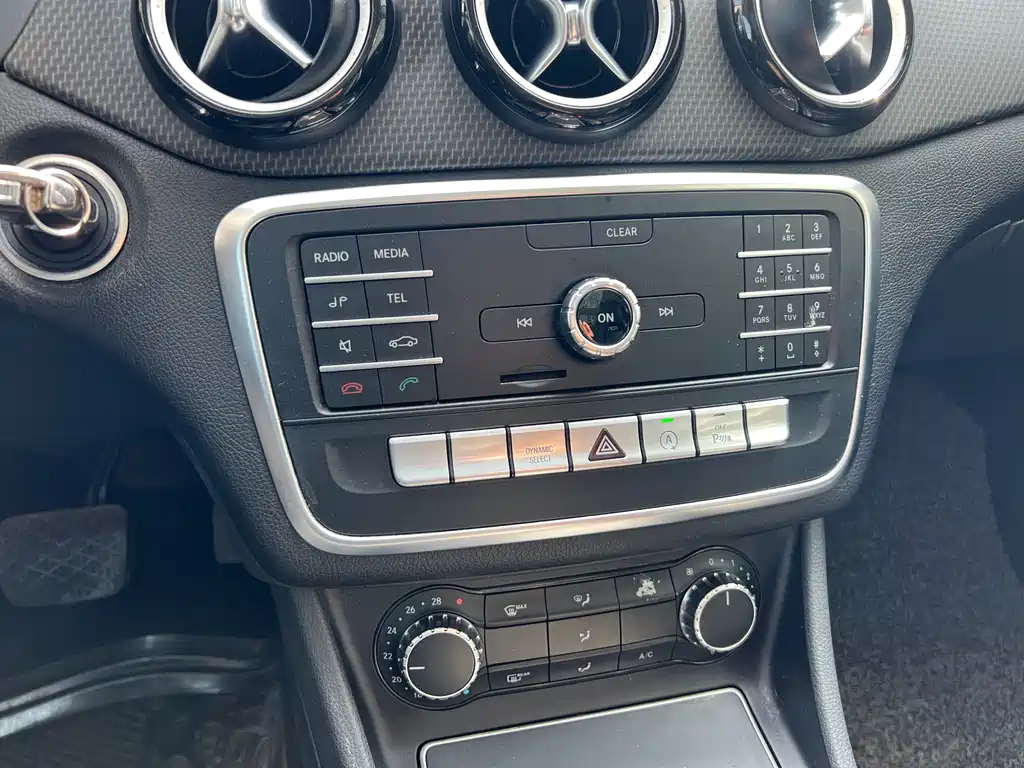 Mercedes-Benz GLA 2019 — фото 19