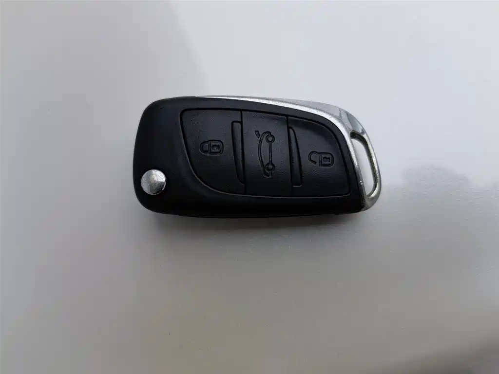 Citroen C4L 2014 — фото 19