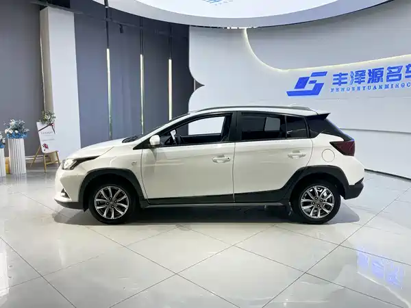 Toyota Yaris L 2020
