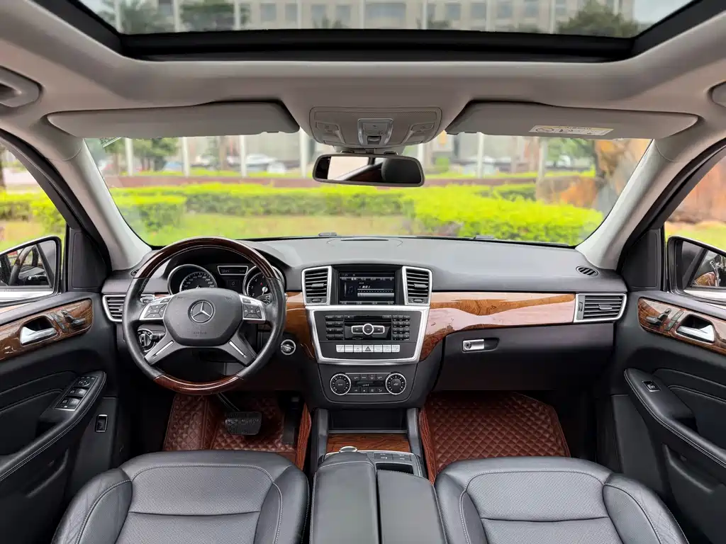 Mercedes-Benz M-Class 2015 — фото 13