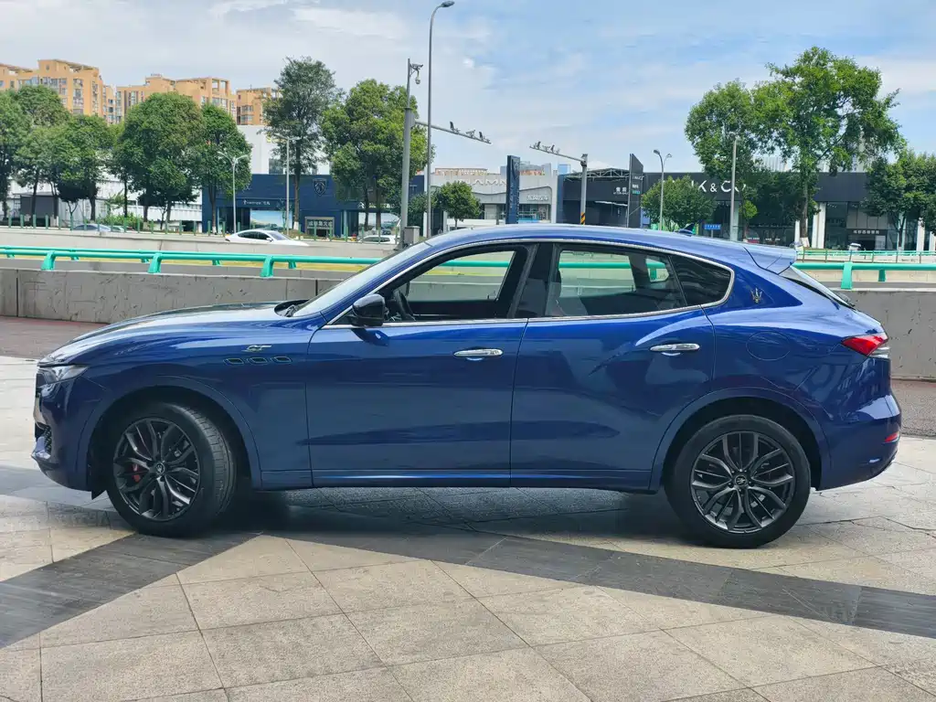 Maserati Levante — фото 4