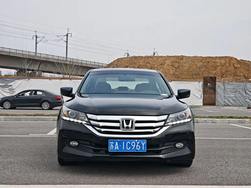 Honda Accord 2016 — фото 3