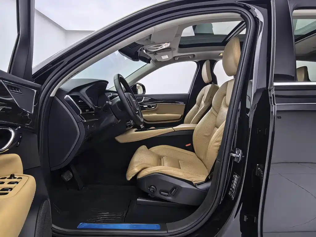 Volvo XC90 2016 — фото 17