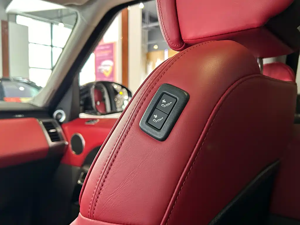Land Rover Range Rover Sport 2022 — фото 23