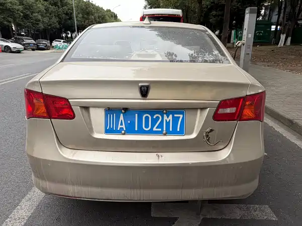 Roewe 350 2015