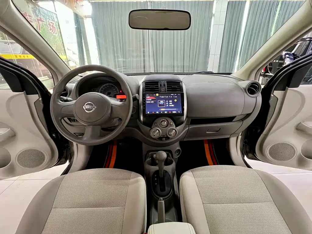Nissan Sunny 2011 — фото 16
