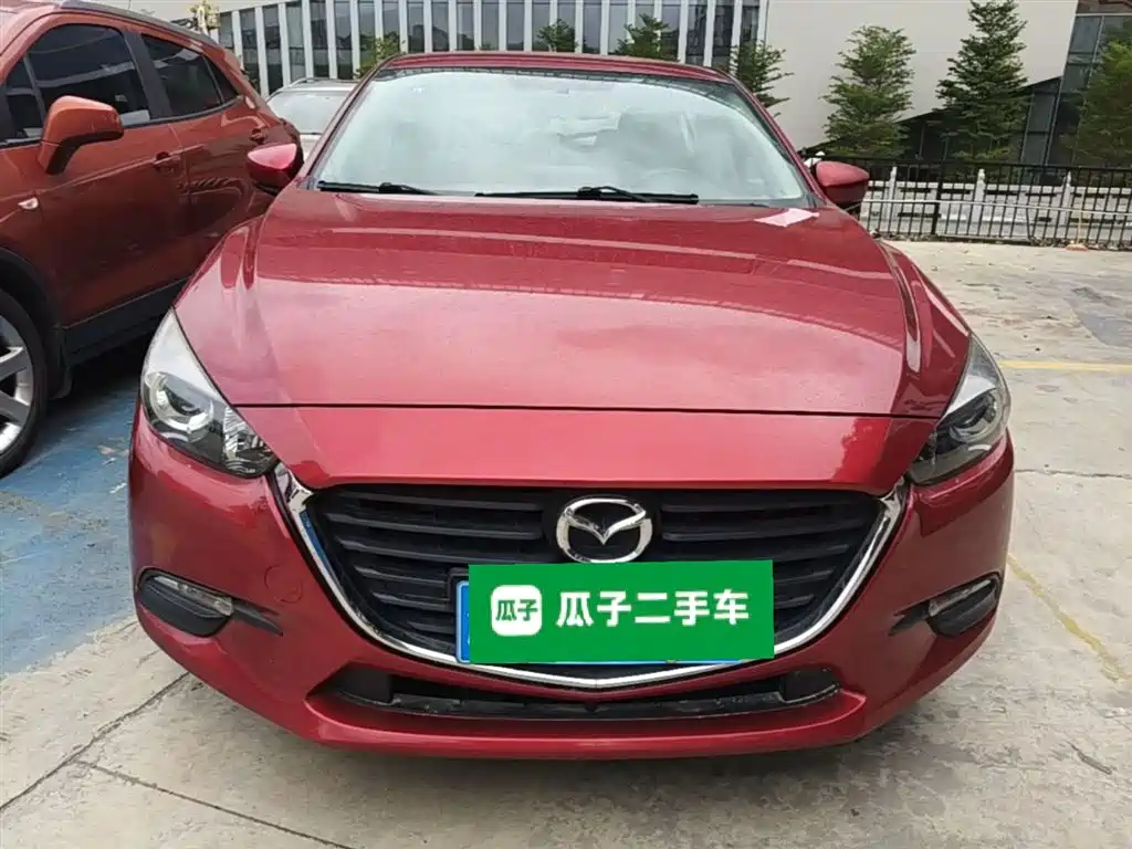 Mazda 3 Axela 2018 — фото 3