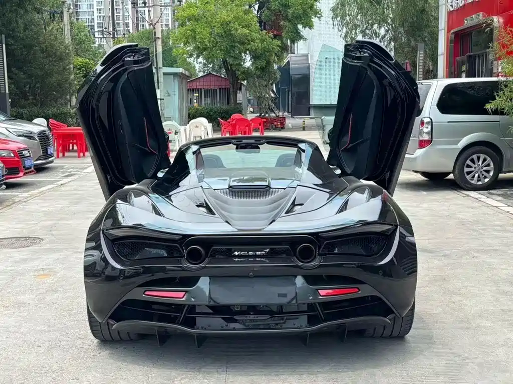 McLaren 720S 2020 — фото 6
