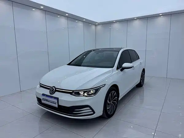Volkswagen Golf 2022