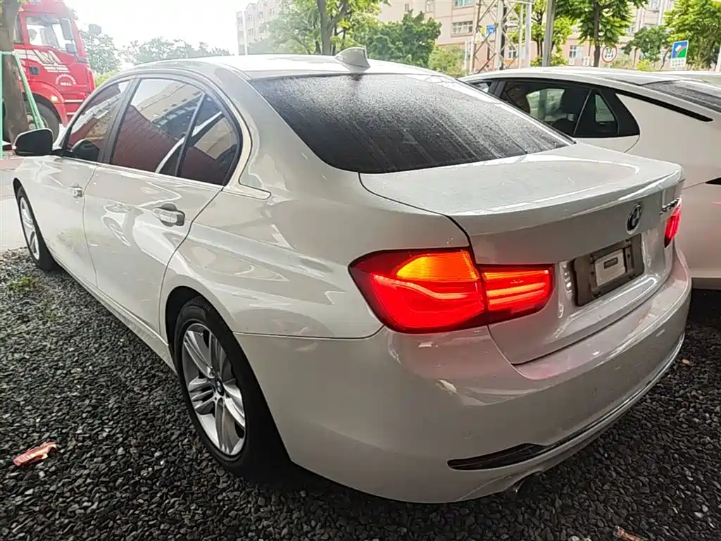 BMW 3 Series 2016 — фото 5