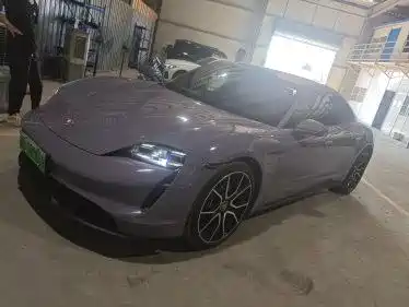 Porsche Taycan 2023