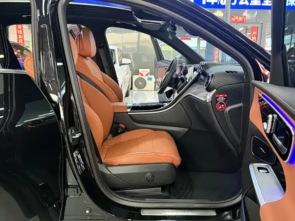 Mercedes-Benz GLC 2024
