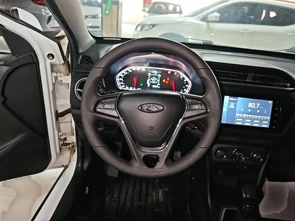 Chery Tiggo 3x 2020 — фото 11