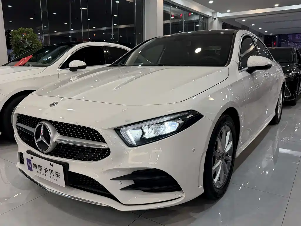 Mercedes-Benz A-Class 2020 — фото 1