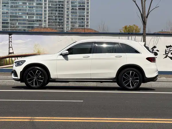 Mercedes-Benz GLC 2021